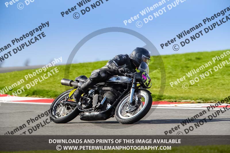 donington no limits trackday;donington park photographs;donington trackday photographs;no limits trackdays;peter wileman photography;trackday digital images;trackday photos